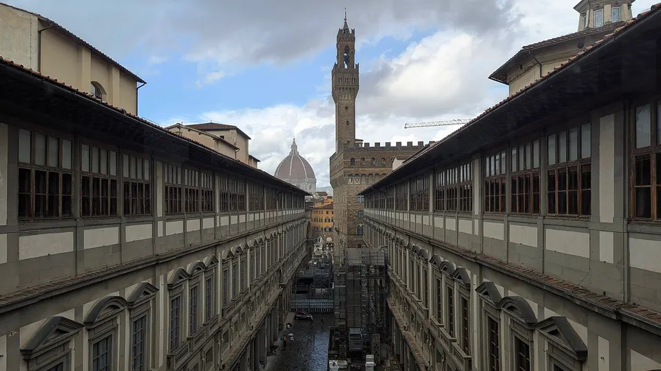 Uffizi senza fila: come prenotare il biglietto salta-coda e quando conviene andare