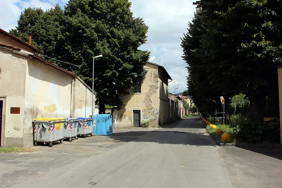 Firenze, presidio a San Salvi contro la chiusura della Rsa Le Civette