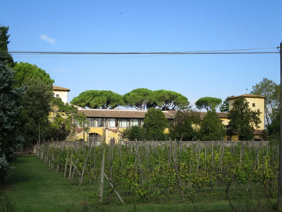 Cosa vedere a Campi Bisenzio in un giorno: centro storico e Villa Montalvo