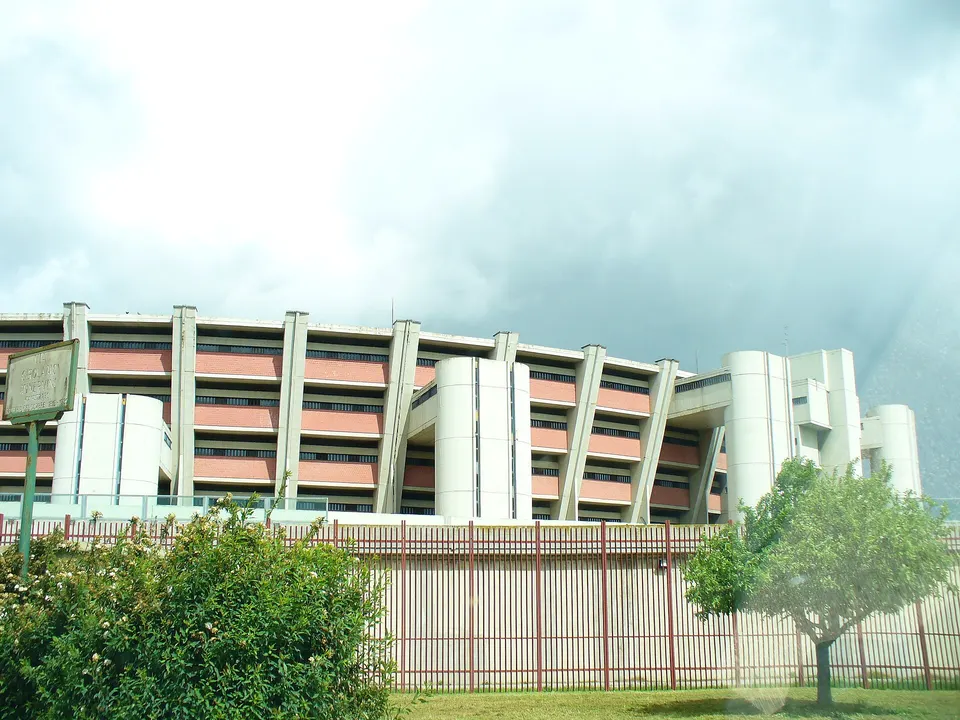 Bagno a Ripoli, detenuti di Sollicciano e avvocati si sfidano a calcio per il Trofeo Carcere