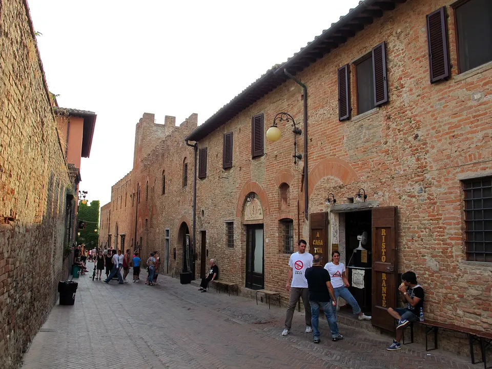 Certaldo alta, via boccaccio