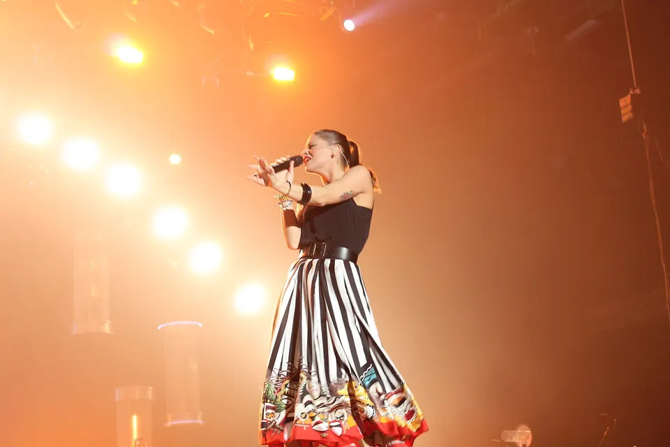 Alessandra Amoroso in concerto al it:Nelson Mandela Forum il 9 aprile 2014.