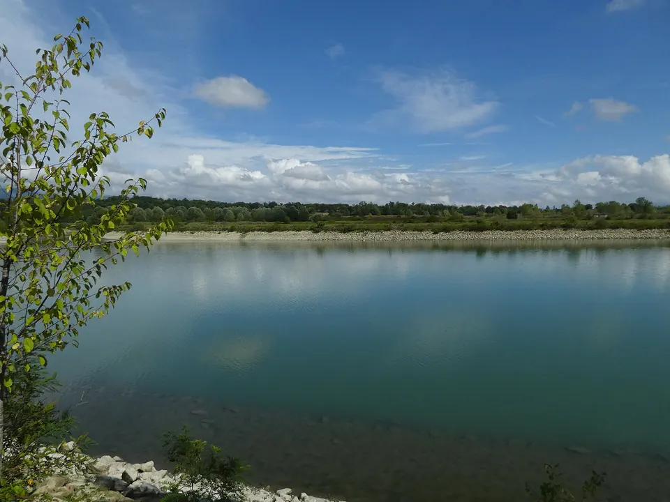 Lake Bilancino, the coast below Le Maschere (Barberino di Mugello, Tuscany, Italy)